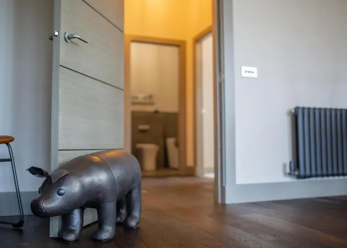 Luxury Manhattan Loft-Style Apartment Near Edinburgh City Centre